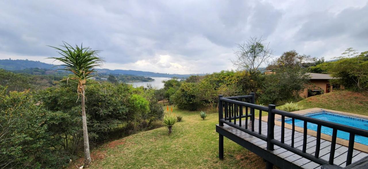 Da Gama Lake Cottages - Coral Tree And Cormorant Cottages ホワイトリバー エクステリア 写真